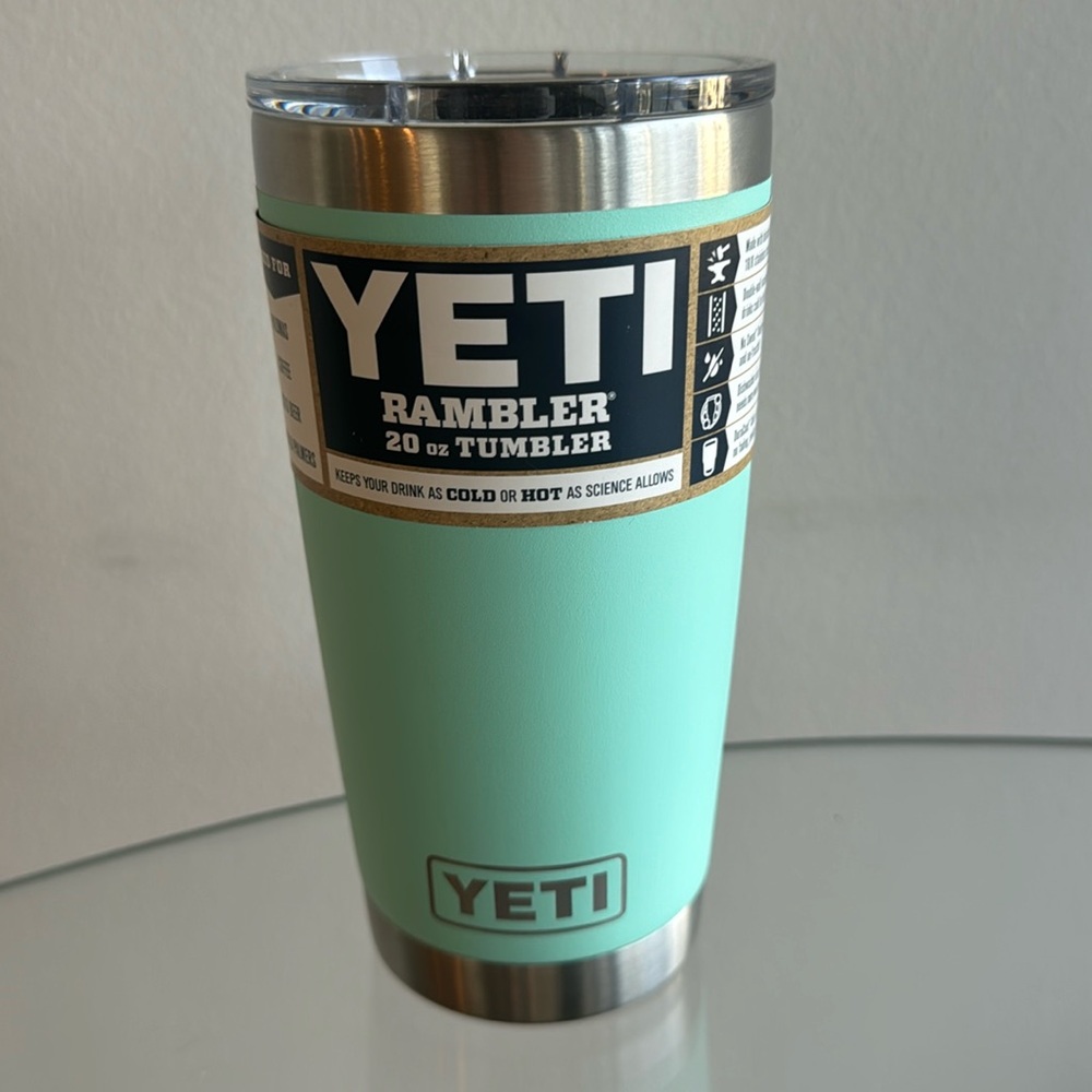 Yeti Rambler 20 Oz Tumbler with Magslider Lid in Seafoam NWT